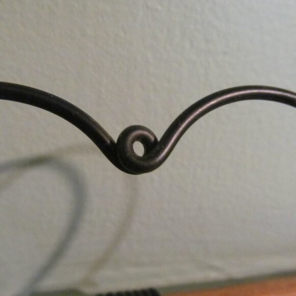 Vintage Home Interiors Metal & Wood Towel Holder Decor Metal Hearts Wooden Dowel - Picture 15 of 15